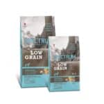 سبيكتروم قليل القمح طعام جاف للقطط بنكهة سمك السلمون والأنشوجة والتوت البري